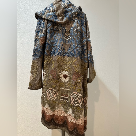 BIYA Johnny Was Women's Metallic Floral Coat - Picture 6 of 6